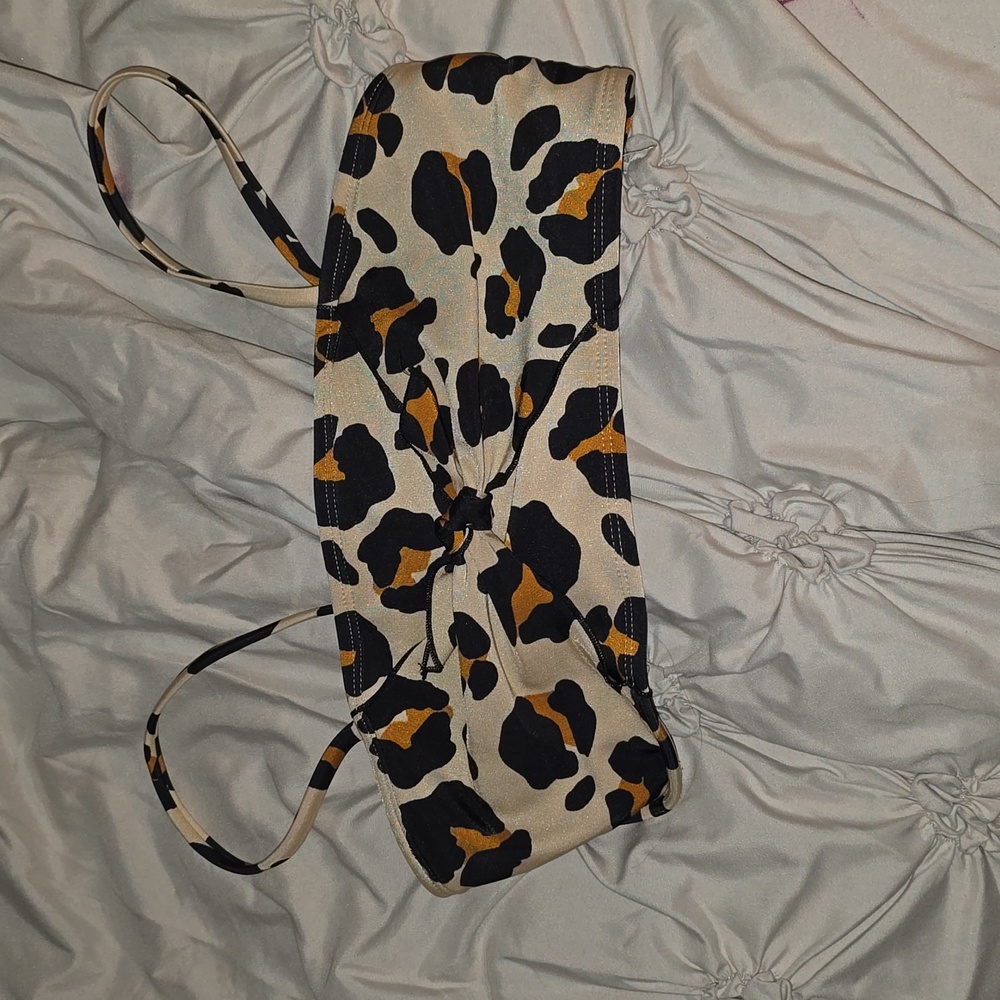 A swim top